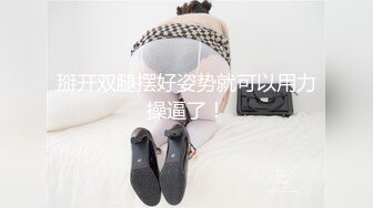 熟女服务员