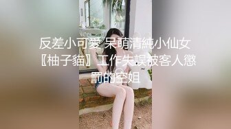 高颜值阿姨~熟女口活超级棒，吃得晶晶有味，舔的有那么一股回味无穷的演技啊啊！