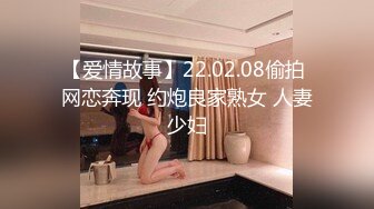   妖娆美少妇欧美风格跪着吃双屌，前后齐夹击，一顿后入猛如虎，撸射在肚子上