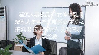 被大鸡巴草爽的小骚货给大哥展示绝活，胸推漫游口交大鸡巴