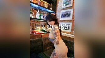 《究极核弹✅泄密》九头身漫画般细腿巨乳反差女神Npxvip最新私拍，顶级骚货专用精盆细腰丰乳肥臀，双道具疯狂紫薇阴户大开 (1)