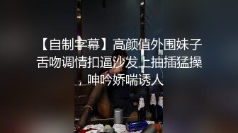 探花柒哥酒店约炮护校学生兼职妹 一边手机放着AV一边操她