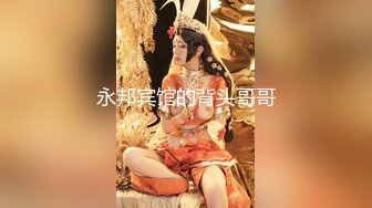 商城跟随抄底几个漂亮少妇 黄色连衣裙大姐没想到还穿着透明骚内丁 奶子也大