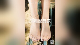 【新片速遞】  长辫子女友和纹身男友直播做爱，无套啪啪，逼逼特写干净暴力打桩