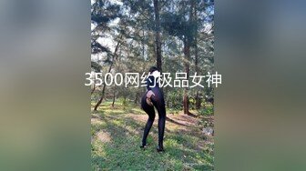  浓妆艳抹爱戴着肛塞骑乘的熟女   妖婆   淫穴不停流汁水，自慰得到了心灵的满足！