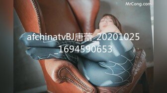 【新片速遞】 2022-12-31【无情的屌丶】这外围妹子不错，外表清纯乖巧，苗条身材贫乳，骑乘位打桩机操的受不了